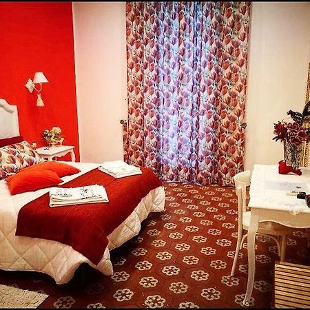 B&B Resta Cu Mme ナポリ エクステリア 写真
