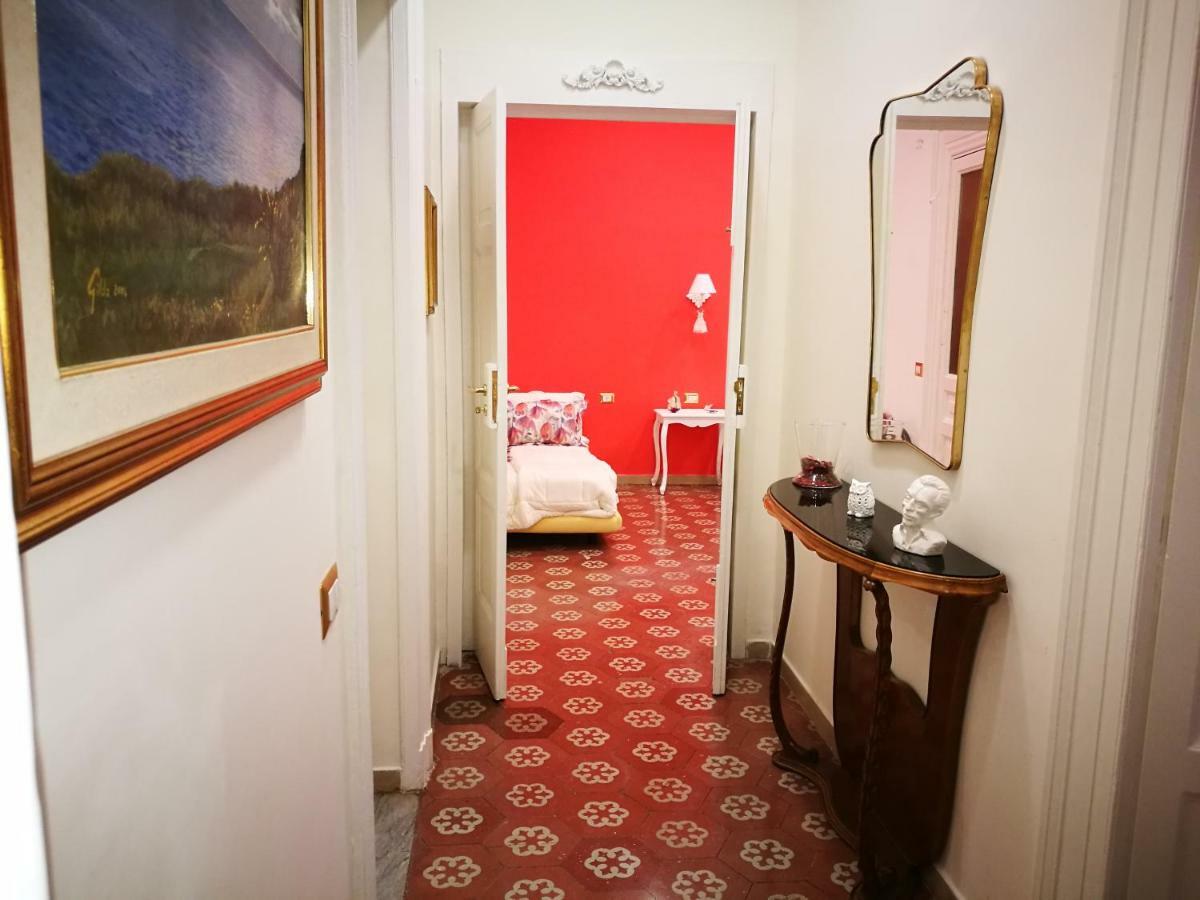 B&B Resta Cu Mme ナポリ エクステリア 写真