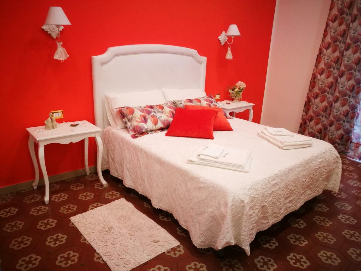 B&B Resta Cu Mme ナポリ エクステリア 写真